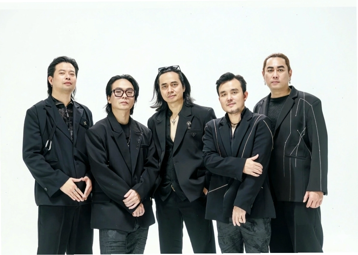 Ban nhạc rock Ngũ Cung biểu diễn tại concert Âm vang Tổ quốc