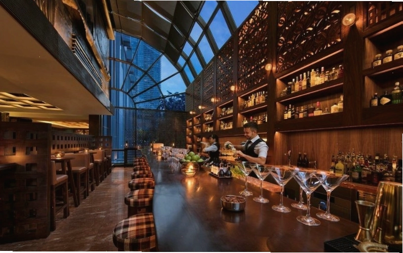 Bar đặc biệt thường có thiết kế ấm áp và phong cách hoài cổ, tập trung vào một loại đồ uống.