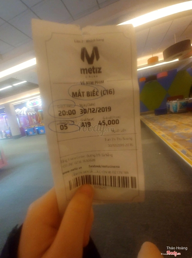 Biển hiệu Metiz Cinema nổi bật tại một trung tâm thương mại