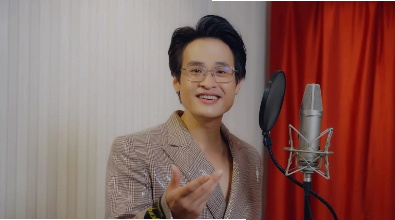 Biểu tượng lá cờ Việt Nam