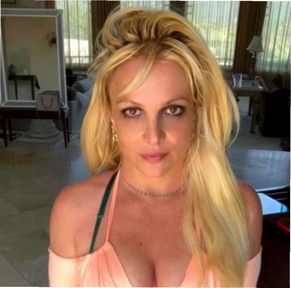 Britney Spears chia sẻ cuộc sống cá nhân trên mạng xã hội