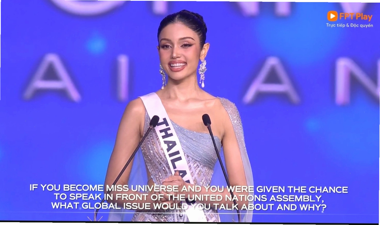 Các thí sinh tự tin trong phần thi ứng xử Miss Universe 2025