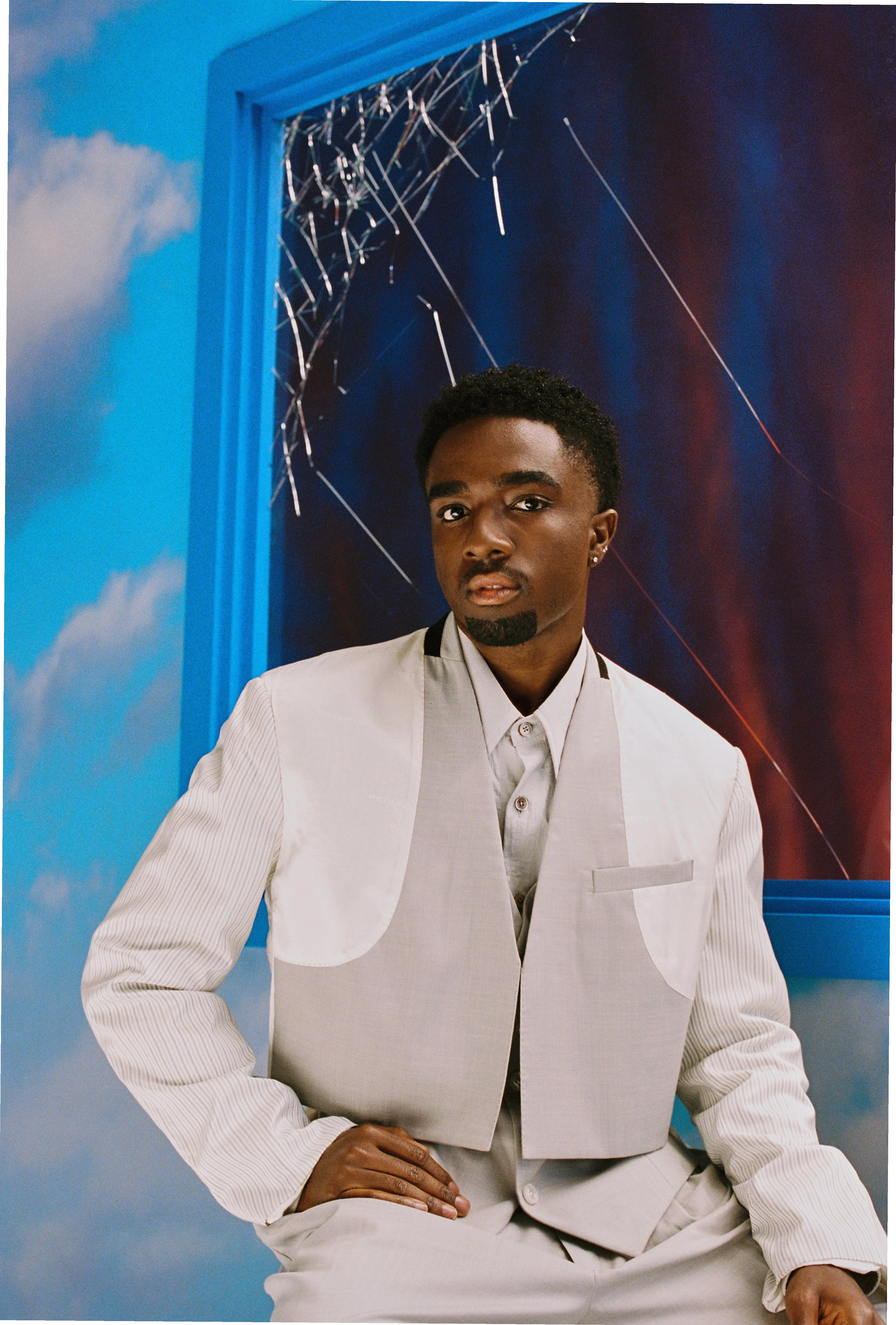 Caleb McLaughlin trong vai Lucas Sinclair