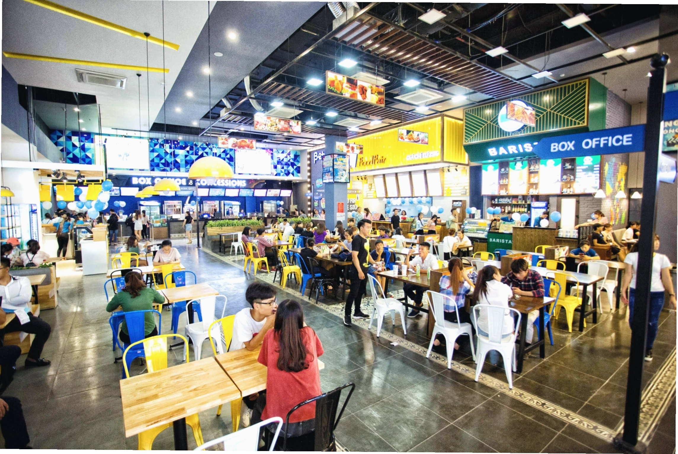 Cận cảnh sảnh chờ sang trọng của Lotte Cinema