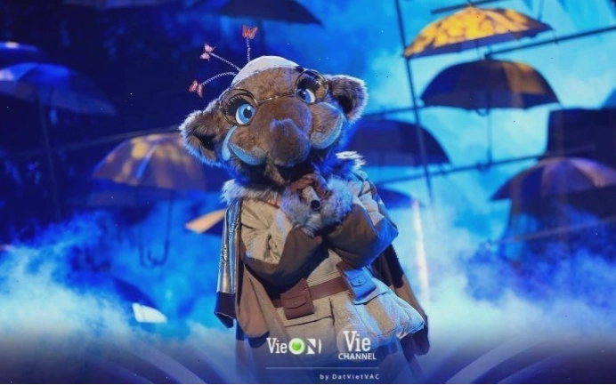 Cận cảnh Voi Bản Đôn The Masked Singer với trang phục biểu diễn