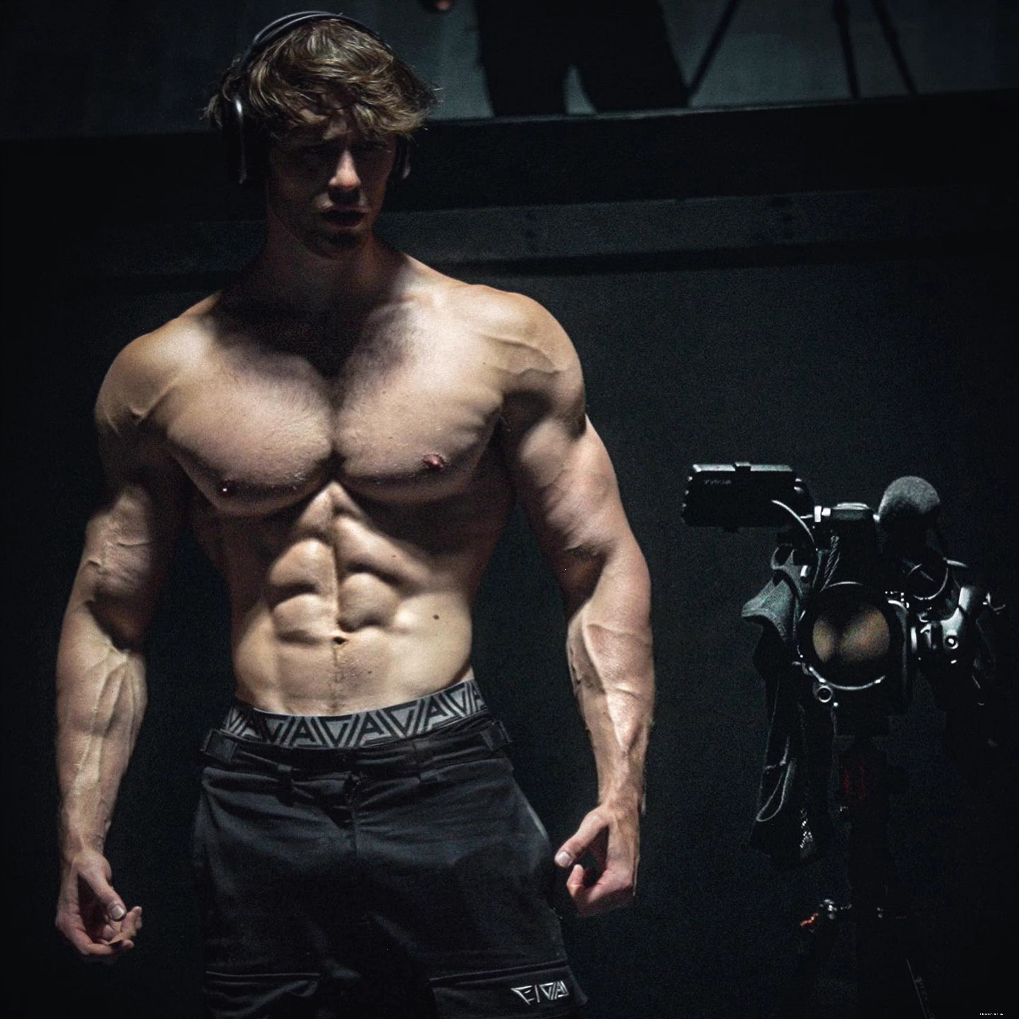 David Laid chia sẻ về lịch trình tập luyện Powerbuilding