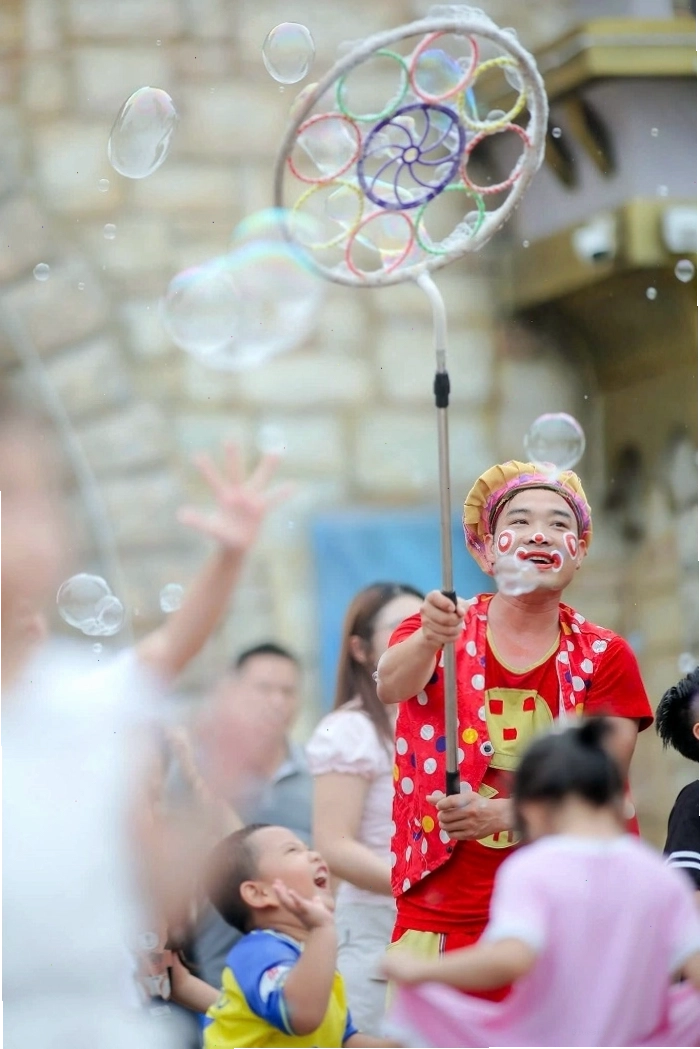 Di chuyển đến VinWonders Vũ Yên bằng nhiều phương tiện khác nhau