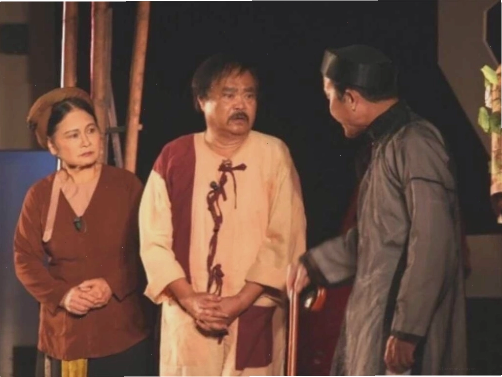 Diễn viên Trọng Khôi trong vai Hồn Trương Ba, da hàng thịt