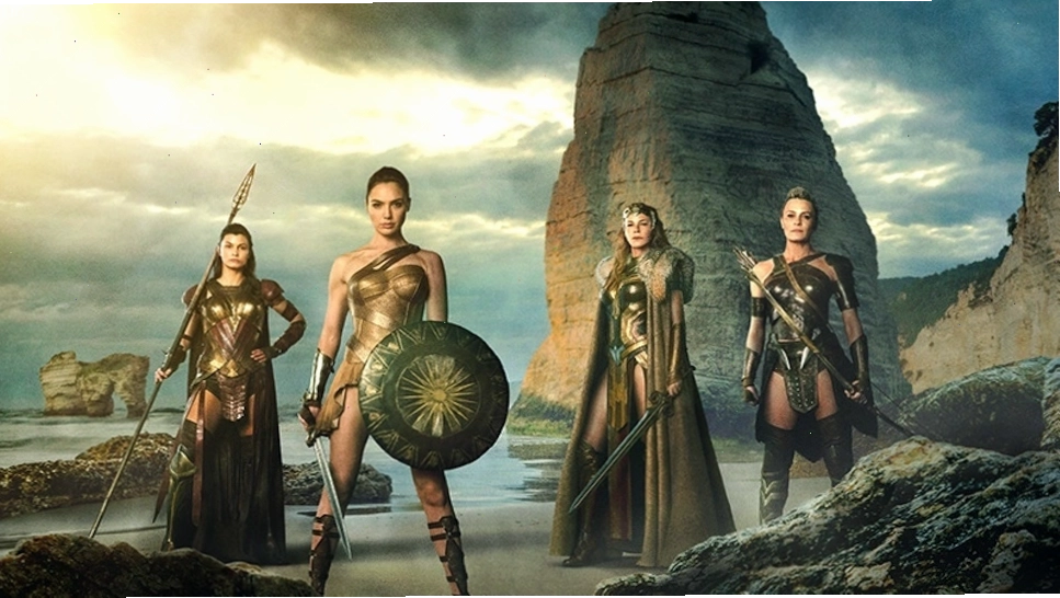 Gal Gadot trong vai Wonder Woman 2017