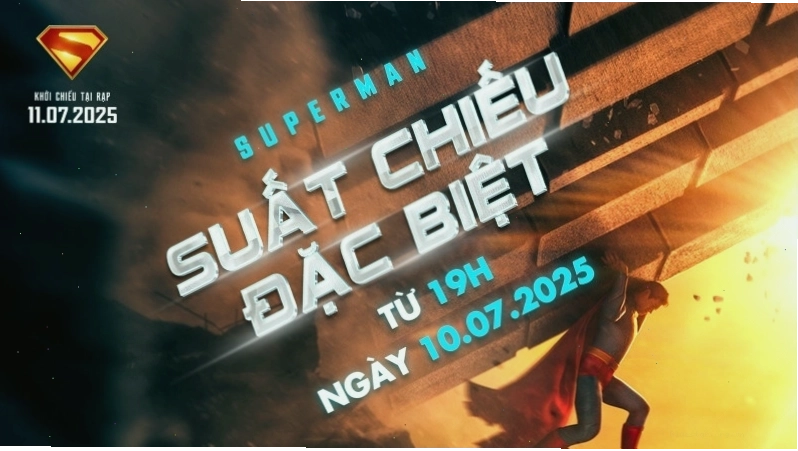 Hình ảnh hé lộ của Superman 2025 với tư thế khoanh tay đặc trưng