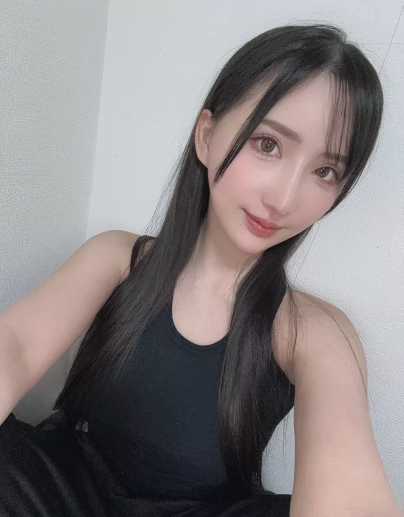 Hình ảnh Karen Yuzuriha chất lượng 4K siêu nét, thể hiện rõ từng chi tiết