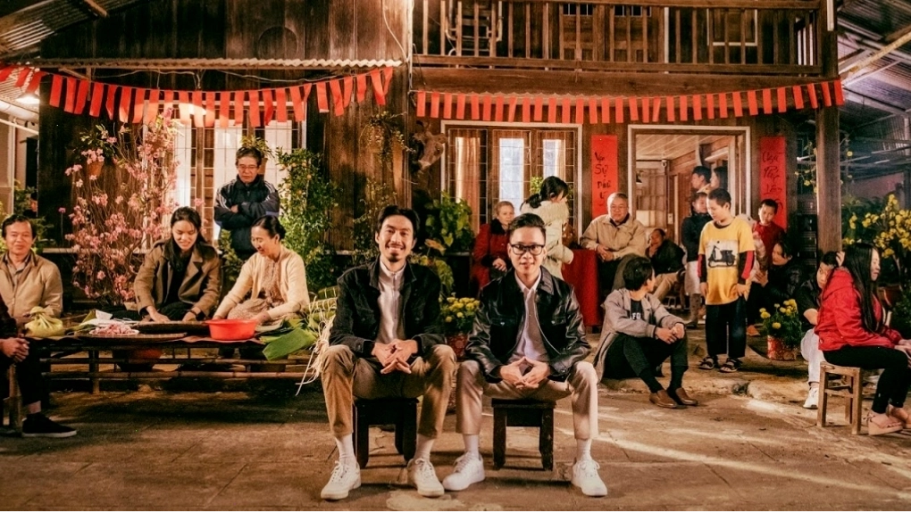 Hình ảnh minh họa cho bài hát Đường Về Nhà
