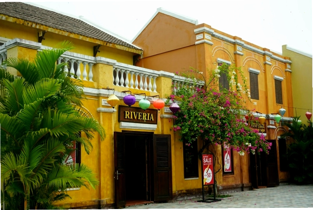 Hoạt động dưới nước tại VinWonders Nam Hội An