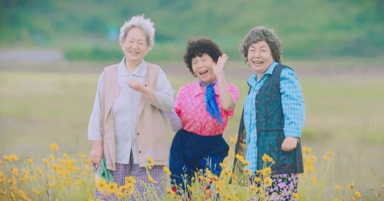 Hometown Cha-cha-cha: Tình yêu và hạnh phúc tại làng chài Gongjin