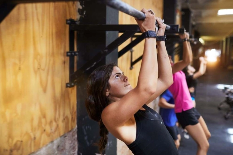 Hướng dẫn chi tiết cách thực hiện bài tập Pull Up cho người mới bắt đầu