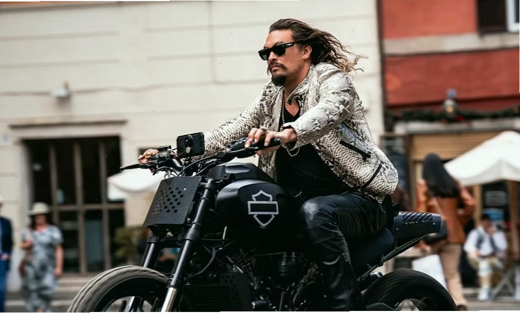 Jason Momoa lần đầu đảm nhận vai phản diện trong loạt phim Quá nhanh quá nguy hiểm