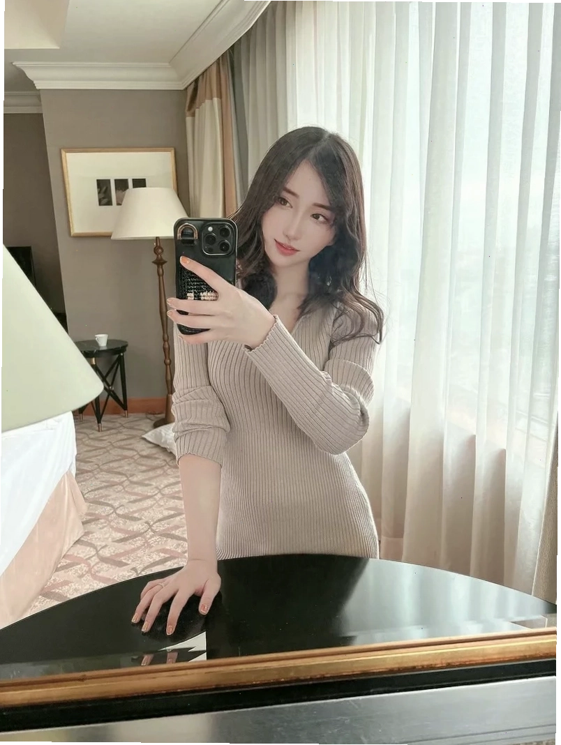Karen Yuzuriha trong khung cảnh huyền bí đầy cuốn hút và bí ẩn