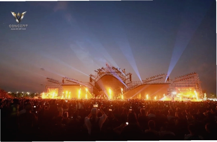 Khán giả hòa mình vào không khí âm nhạc tại V Concert