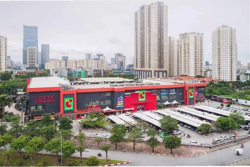 Khu vực trông giữ xe máy và ô tô tại Big C Thăng Long