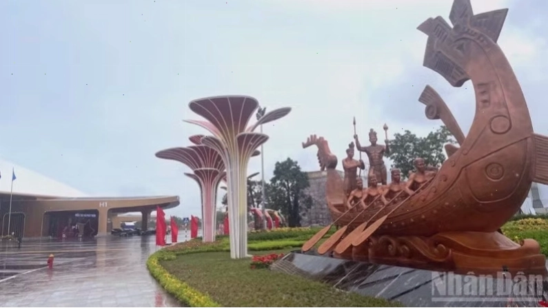 Kiến trúc Tòa nhà triển lãm Kim Quy thuộc Trung tâm Hội chợ Triển lãm Quốc gia