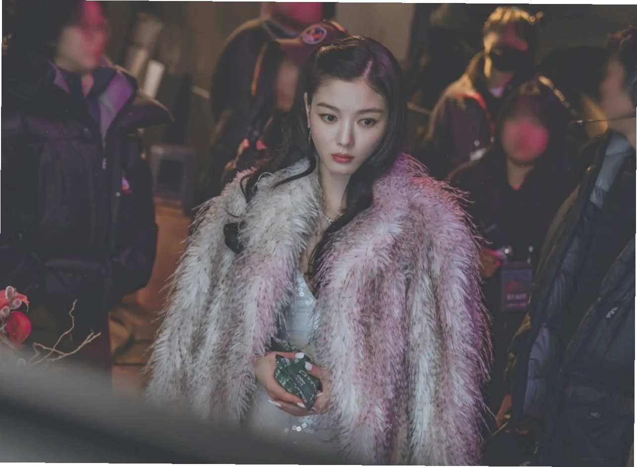 Kim Yoo Jung vai Ah Jin phim Dear X