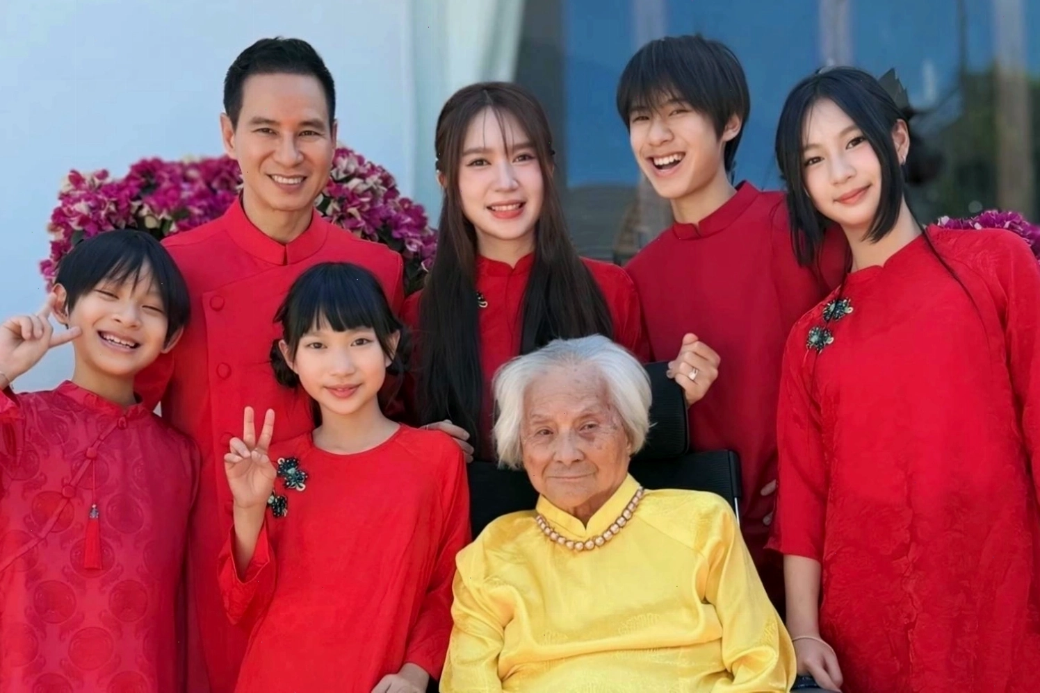 Lý Hải và ê-kíp