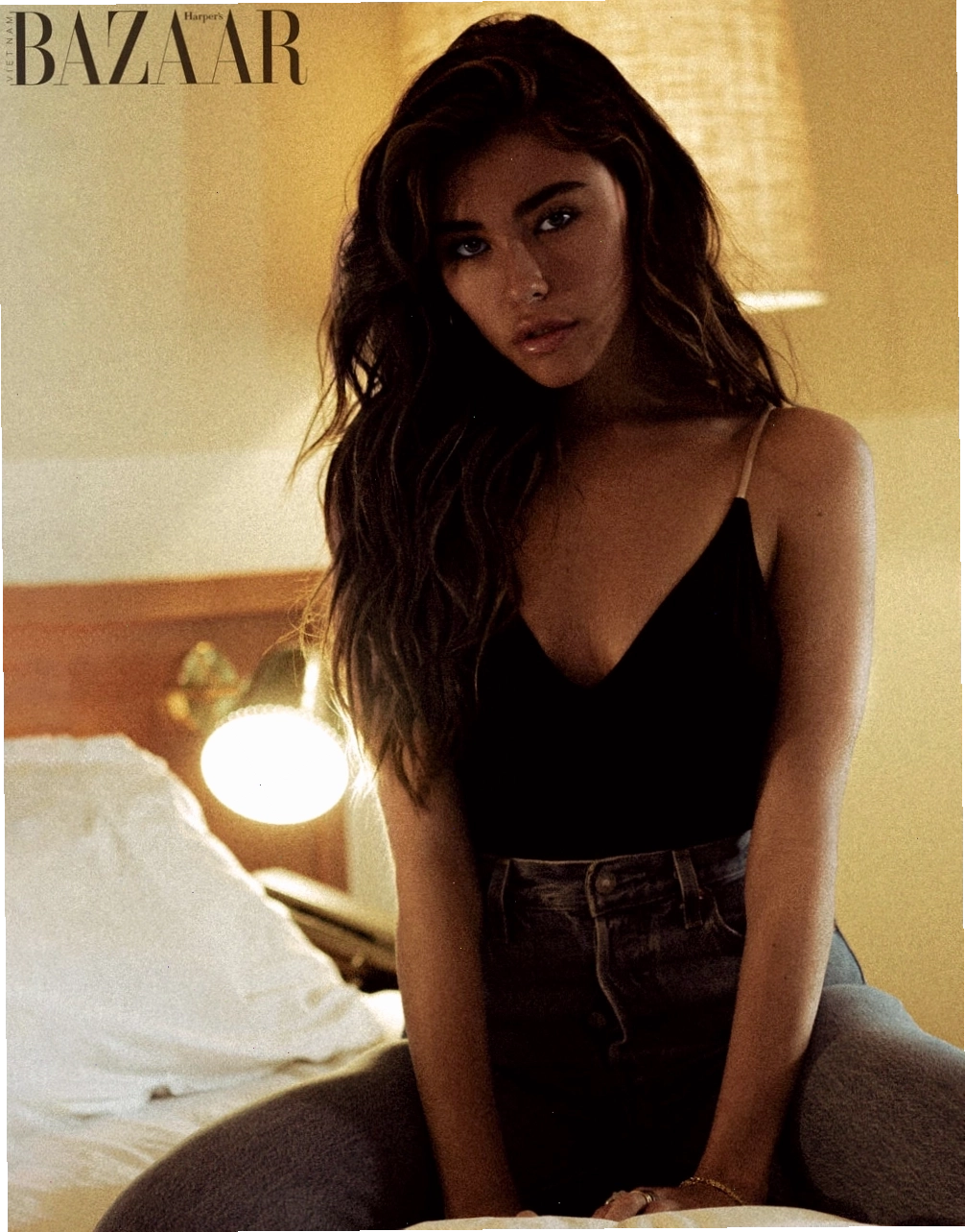 Madison Beer trong một buổi chụp hình thời trang