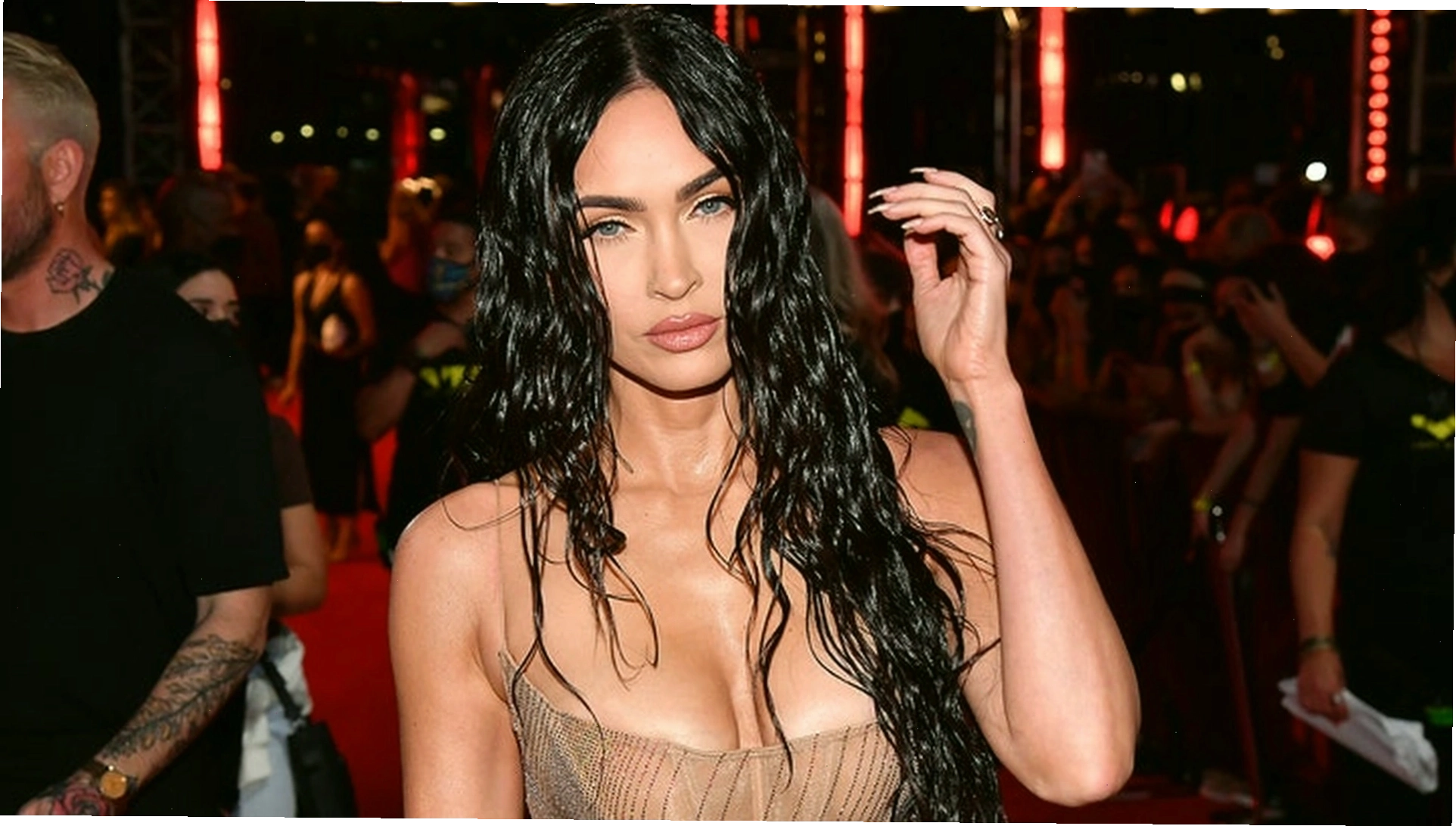 Megan Fox trong Transformers 2