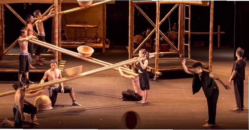 Một tiết mục đặc sắc trong chương trình À Ố Show tại Nhà hát Sài Gòn