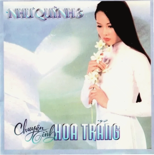 Nhóm bạn trẻ nhảy múa theo nhạc sôi động