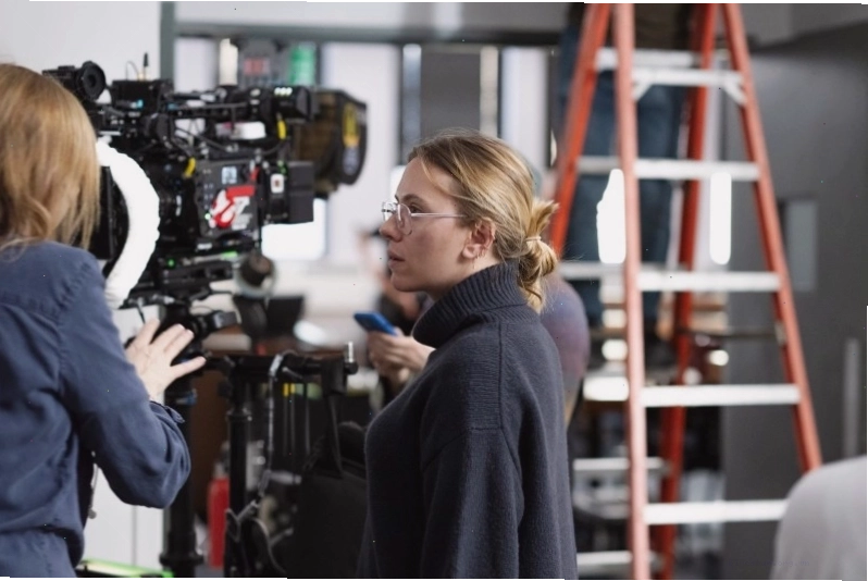 Scarlett Johansson trong vai Black Widow