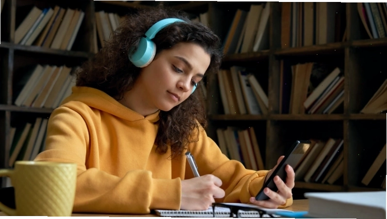 Tham gia các hoạt động âm nhạc để tăng cường kết nối