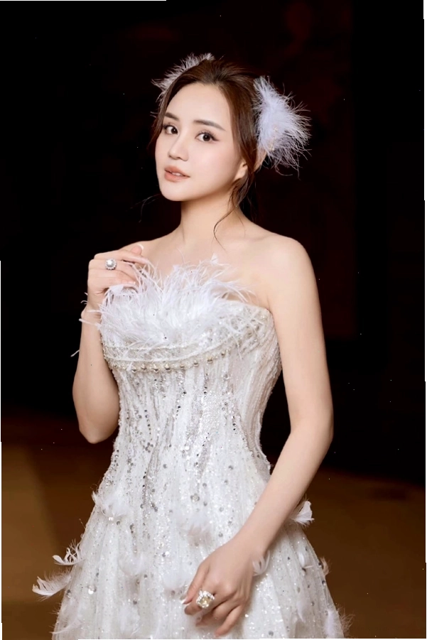 Vy Oanh đa tài trong nhiều lĩnh vực nghệ thuật và kinh doanh