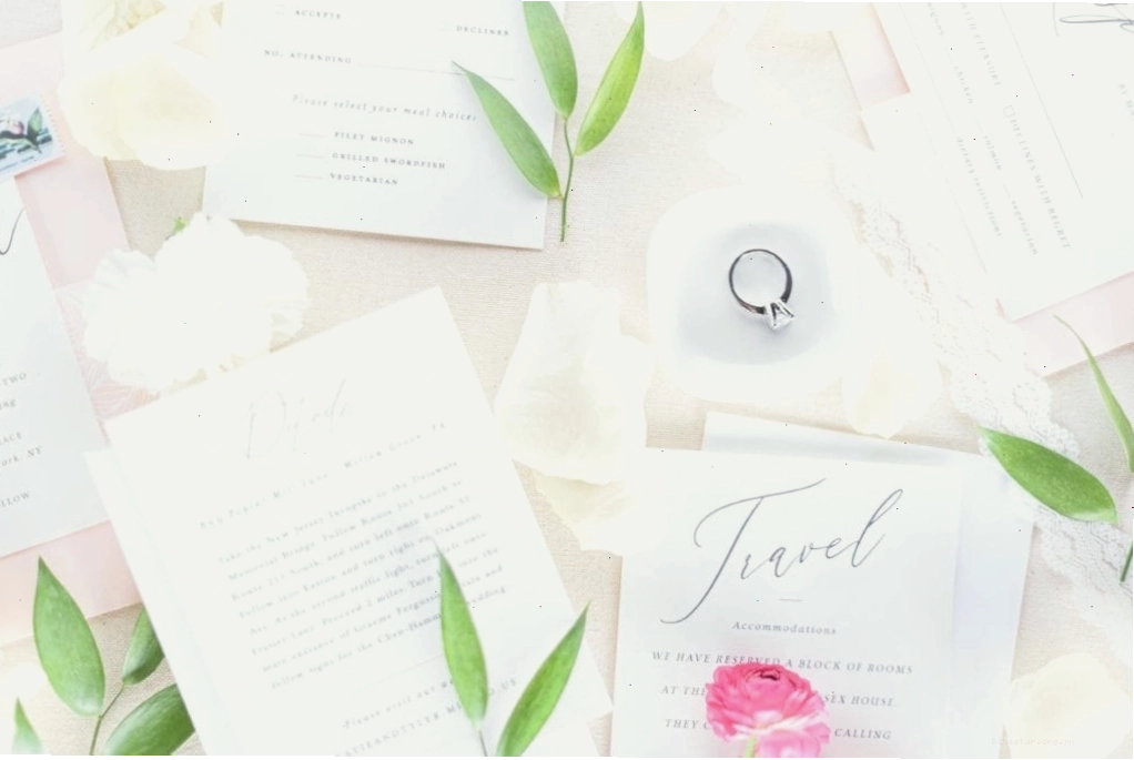 Wedding planning checklist được trình bày trực quan cùng nhẫn cưới